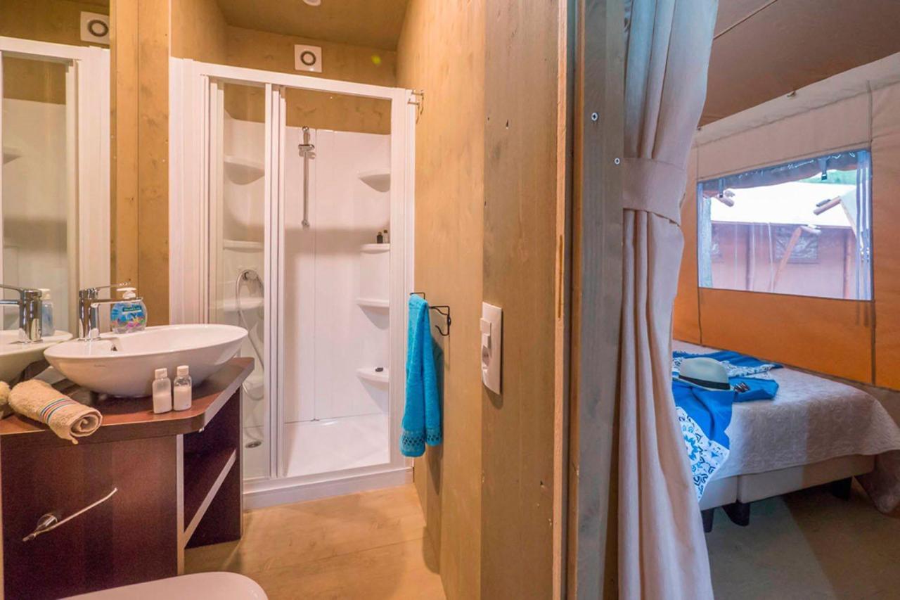 Vacanceselect Premium Lodge Polari 罗维尼 外观 照片