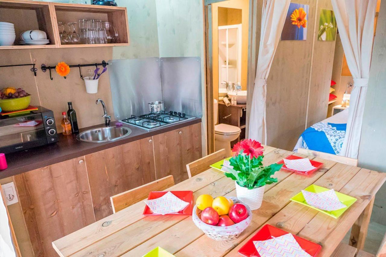 Vacanceselect Premium Lodge Polari 罗维尼 外观 照片