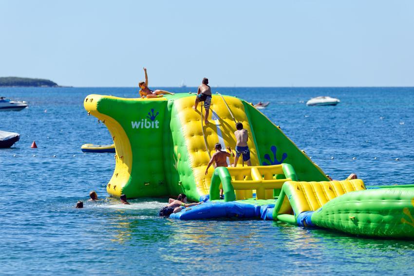 Vacanceselect Premium Lodge Polari 罗维尼 外观 照片