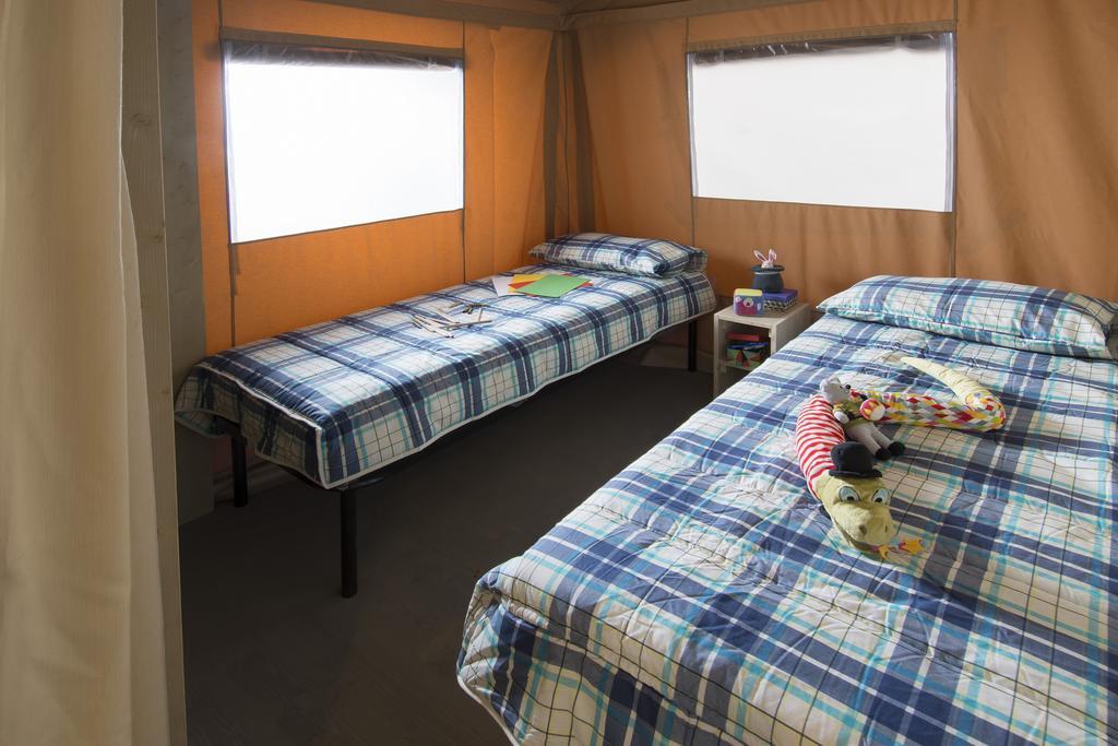 Vacanceselect Premium Lodge Polari 罗维尼 外观 照片